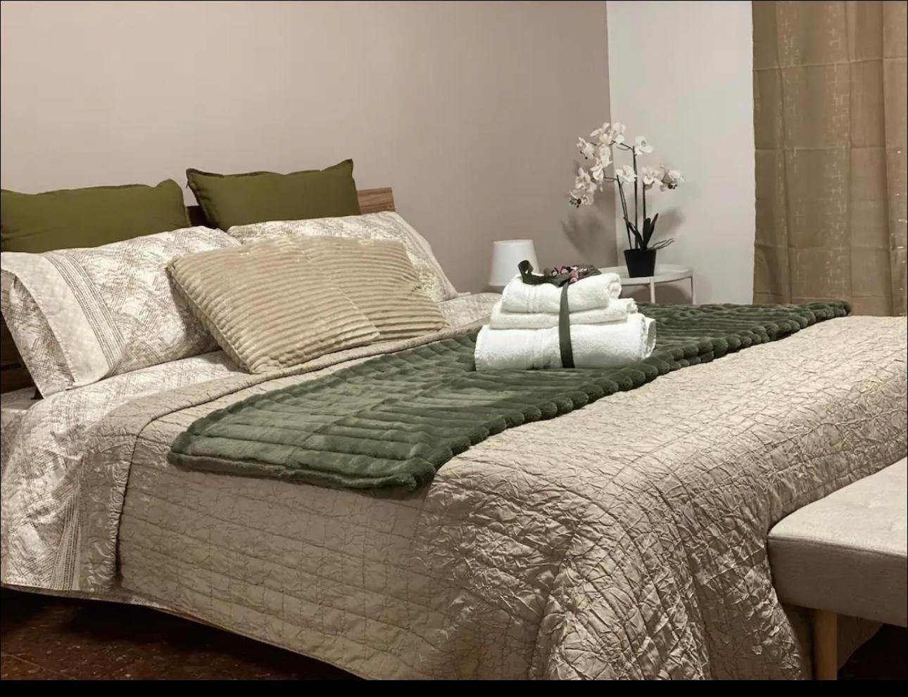 Apartment Fuffy House Rom